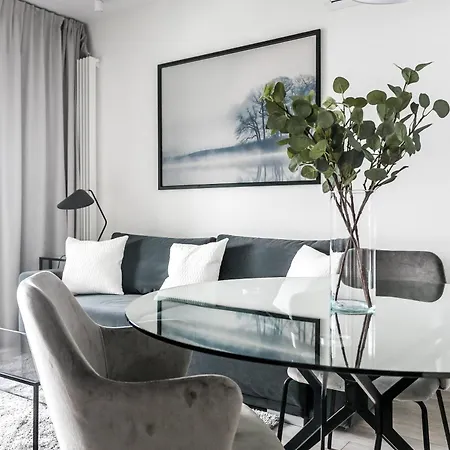 Apartamento P&o Mennica Ii *